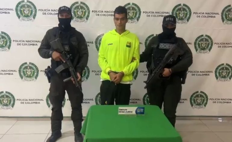 CAPTURADO POR DIFERENTES DELITOS EN BUCARAMANGA.