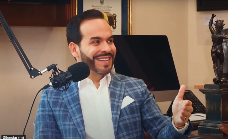  ABELARDO SE ESTÁ DEDICANDO A LA PUBLICIDAD NEGRA EN BUCARAMANGA.