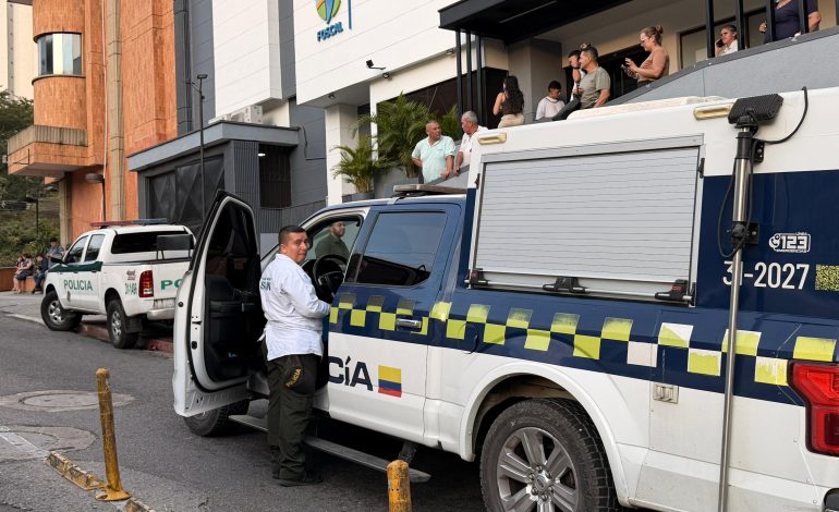  EN LA SANTÍSIMA TRINIDAD: ASÍ LE ACABARON LA VIDA A UN HOMBRE EN FLORIDABLANCA :VÍDEO SENSIBLE.