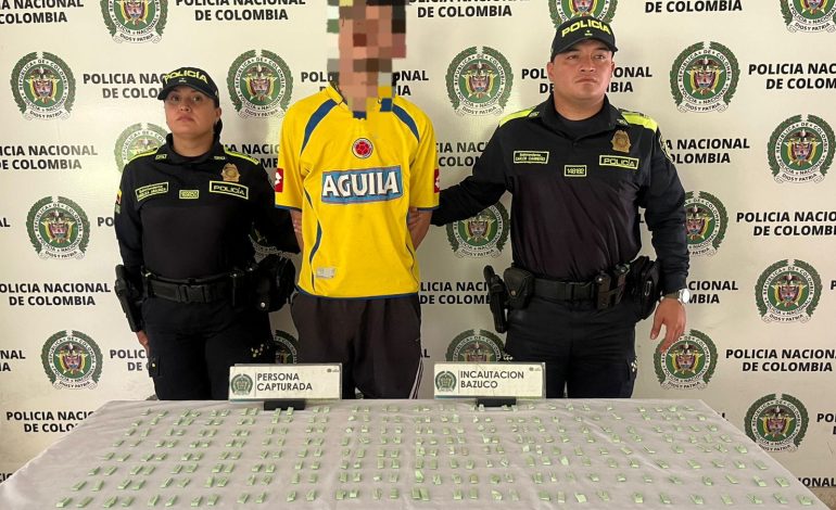  TENÍA ENCALETADA LA SUSTANCIAEN LOS PUMARROS DE FLORIDABLANCA 